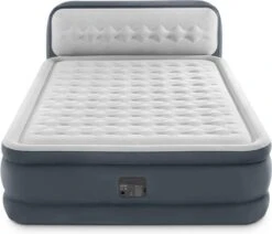 Intex 64448 - Queen Deluxe Ultra-Plush Zelfopblazend 2-persoons Luchtbed Met Hoofdboord (203x152x46cm) 20 Intex 64448 - Queen Deluxe Ultra-Plush Zelfopblazend 2-persoons Luchtbed Met Hoofdboord (203x152x46cm) -Intex Deals Winkel 1200x1031
