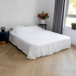 BluMill Luchtbed - 2-persoons - Ingebouwde Pomp - 203x152x36 Cm - Duurzame Keuze -Intex Deals Winkel 1200x1200 402